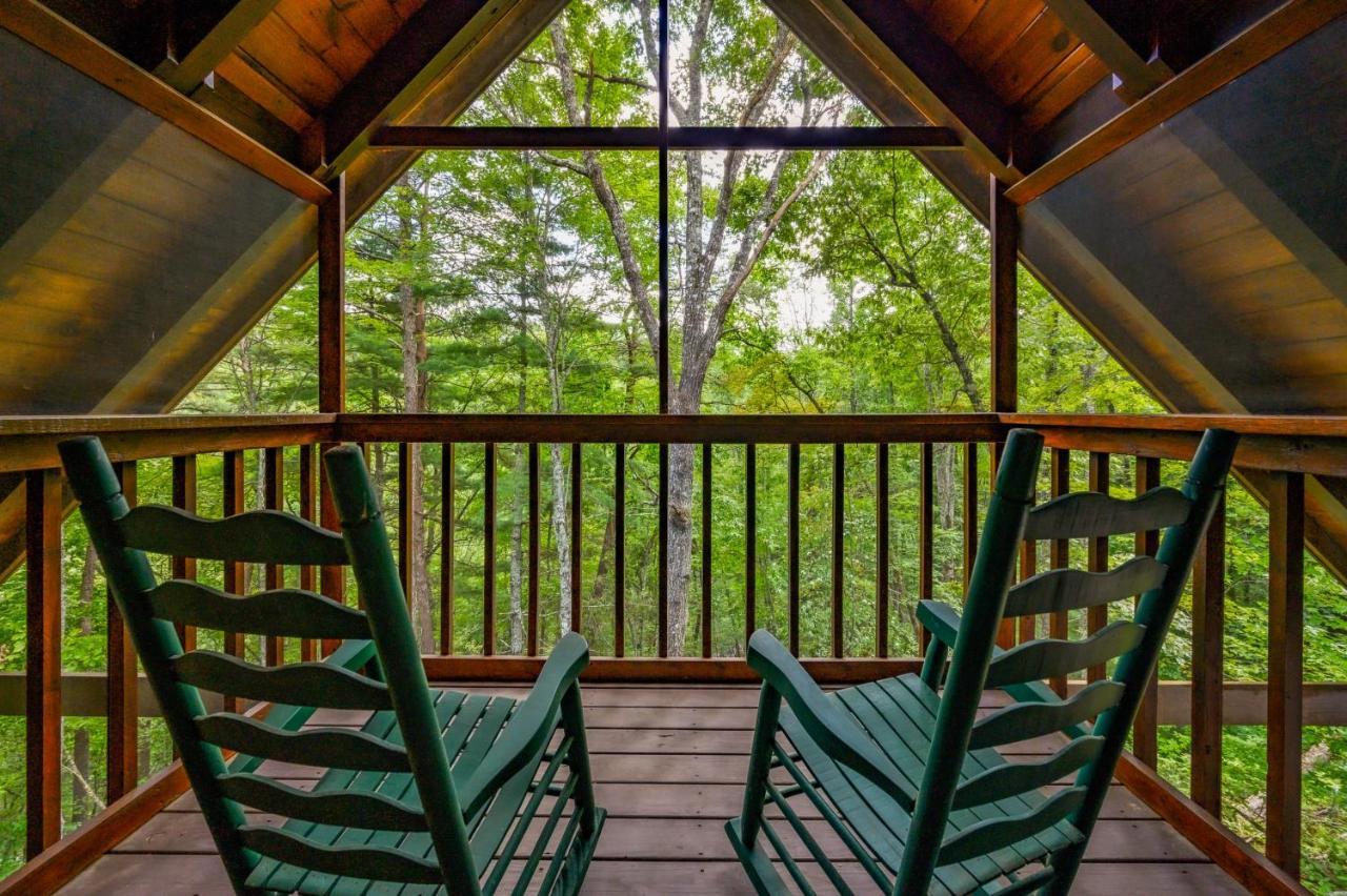 Gypsy Road - Privacy! Log Cabin With Hot Tub, Wifi, Directv And Arcade Sevierville Ngoại thất bức ảnh